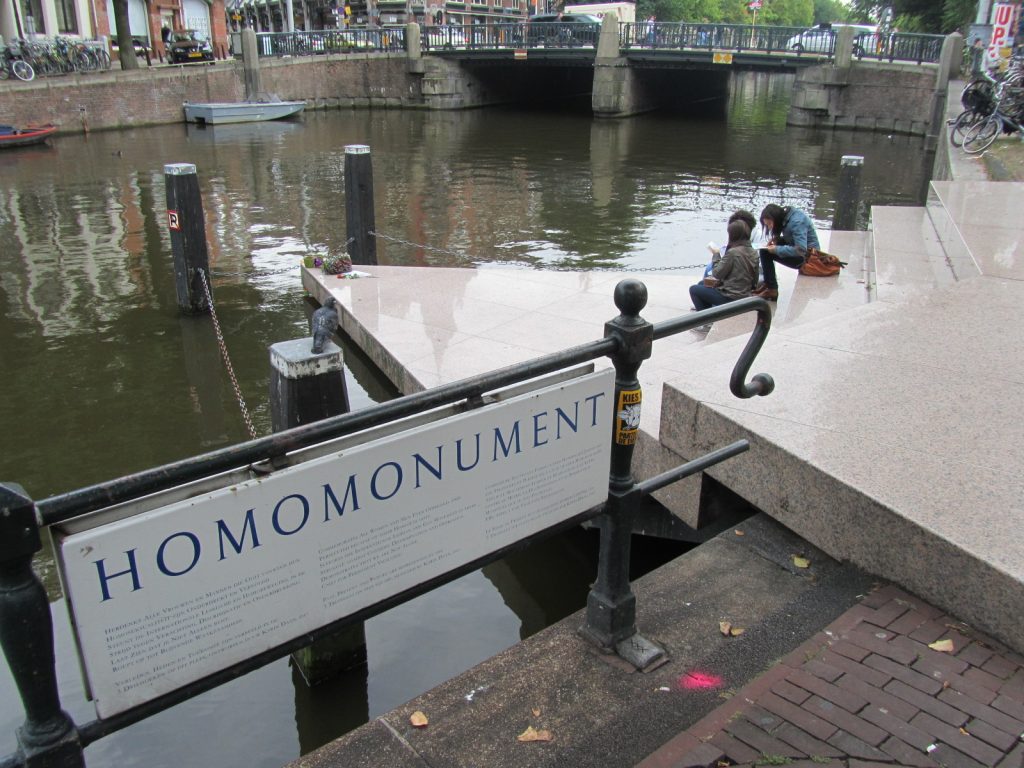 A sign reads Homomonument