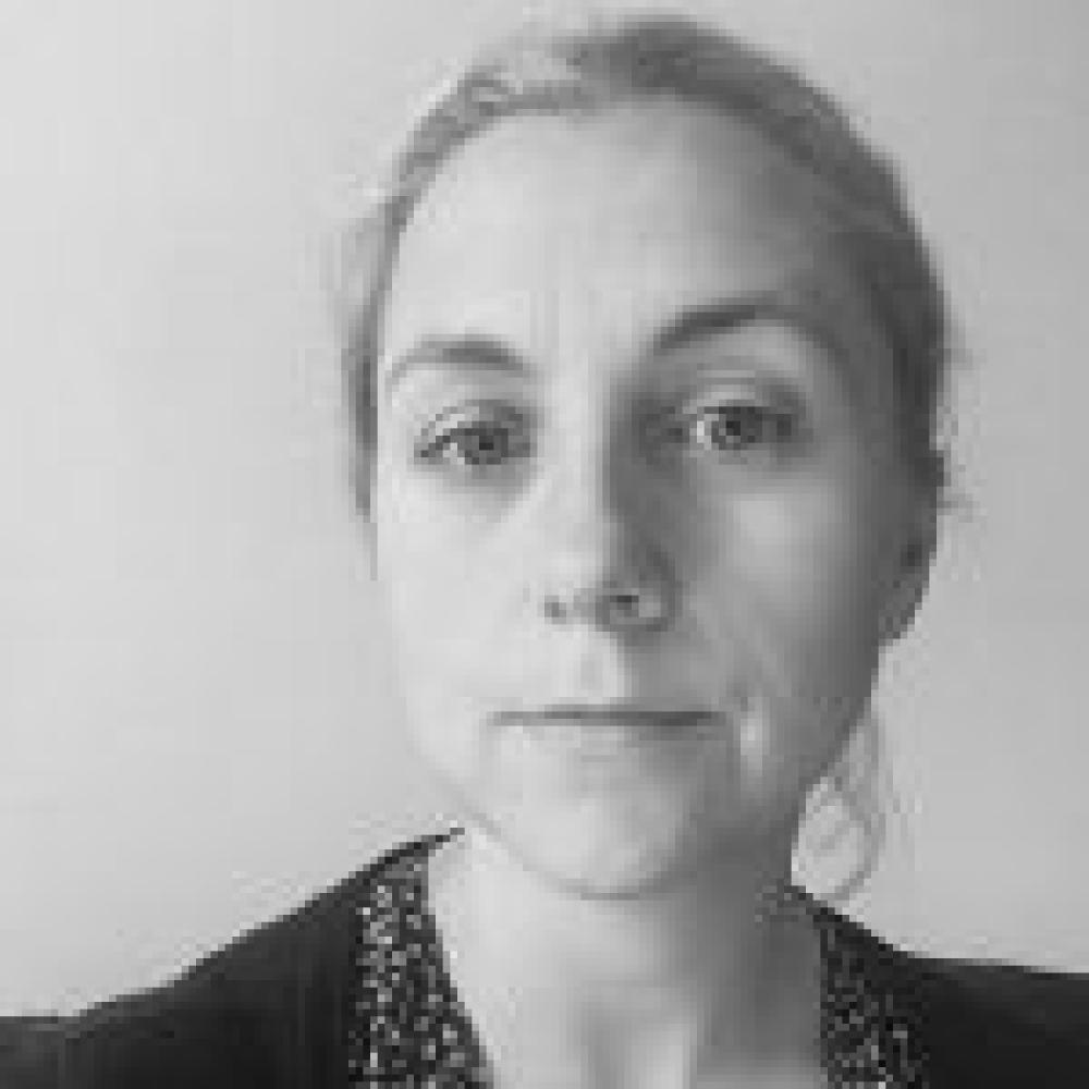 Dr Rebecca Hewer